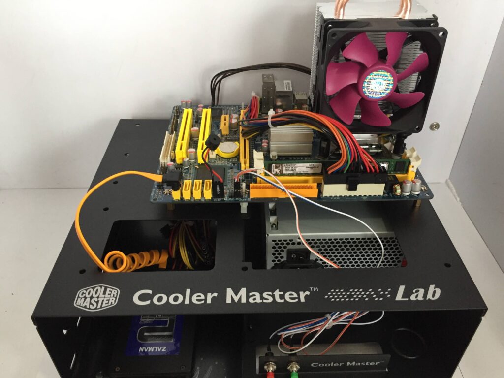 Cooler Master Test Bench V1.0