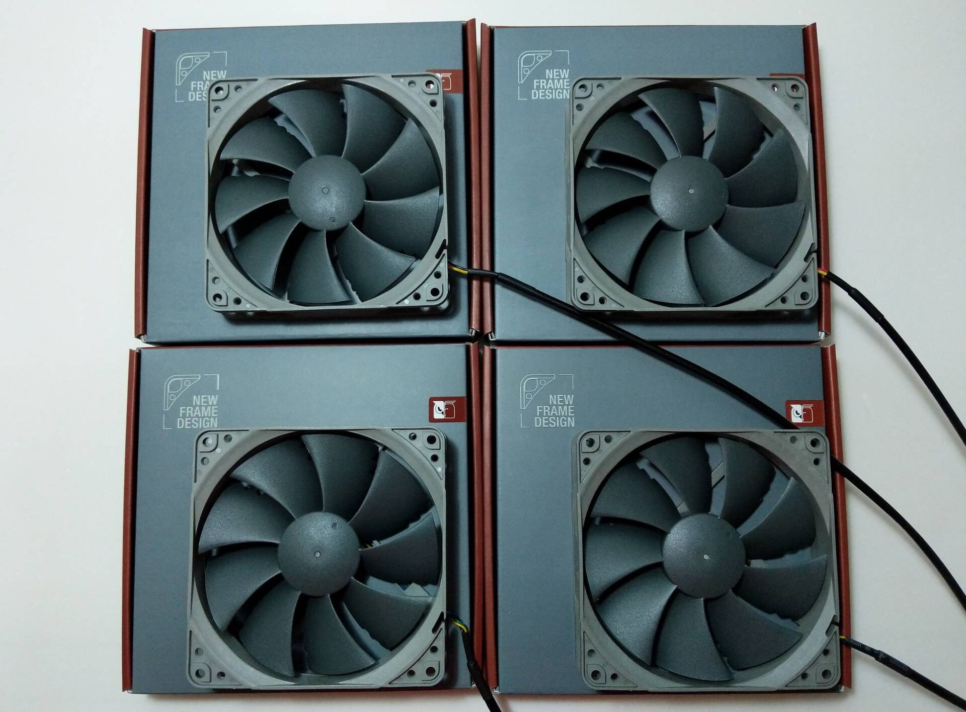 Unboxing and Review of Noctua NF-P12 redux Fans (900, 1300, 1300 PWM ...