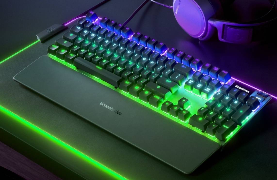 SteelSeries Apex Pro Mechanical Keyboard