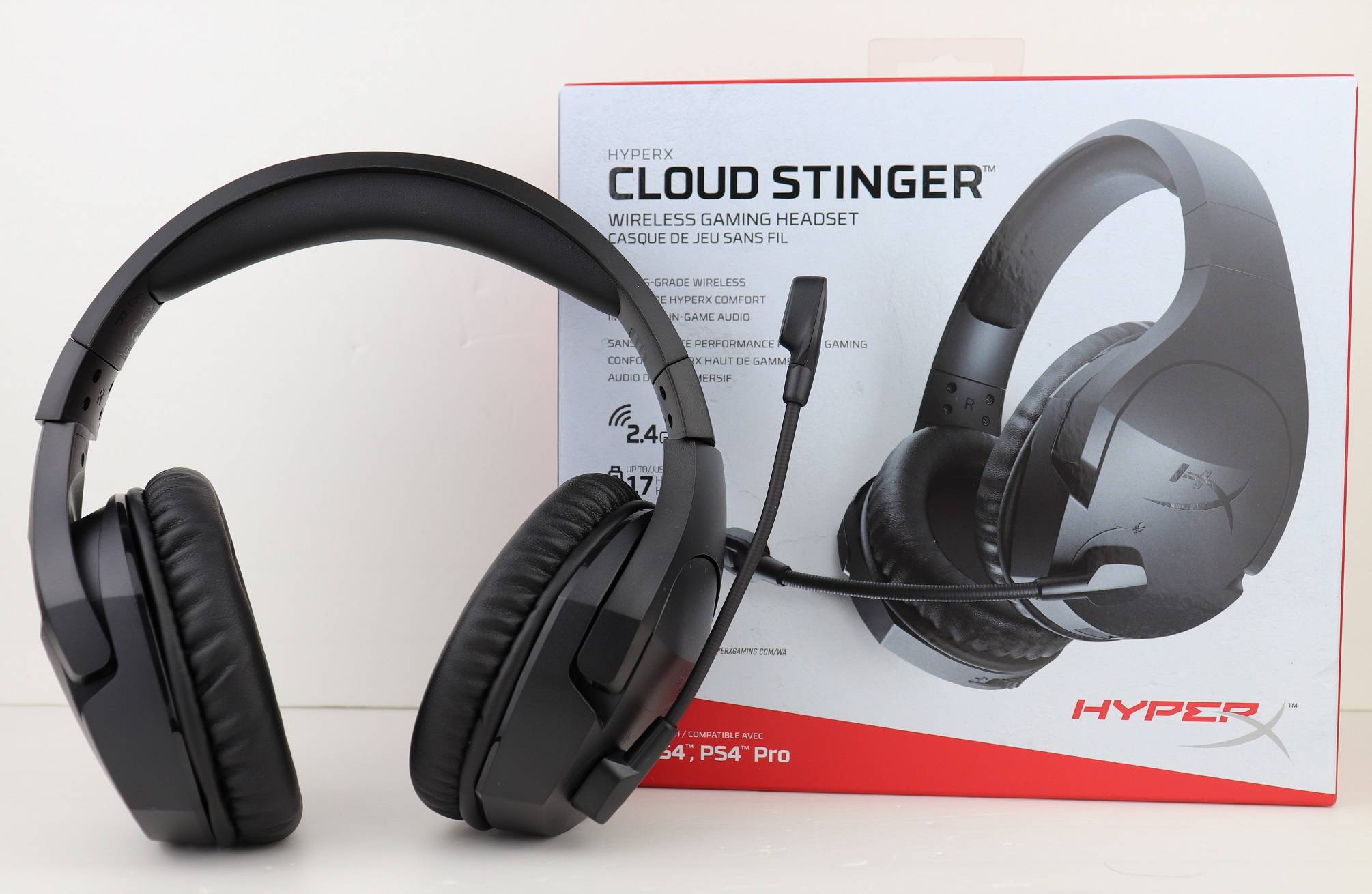 Unboxing the new HyperX Cloud III gaming headset! 