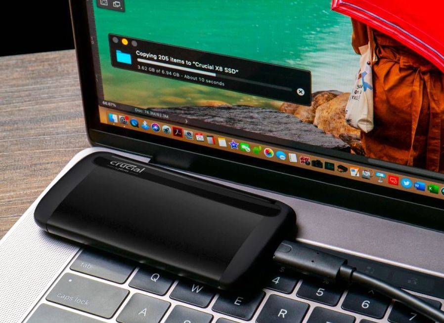 Crucial X8 Portable SSD