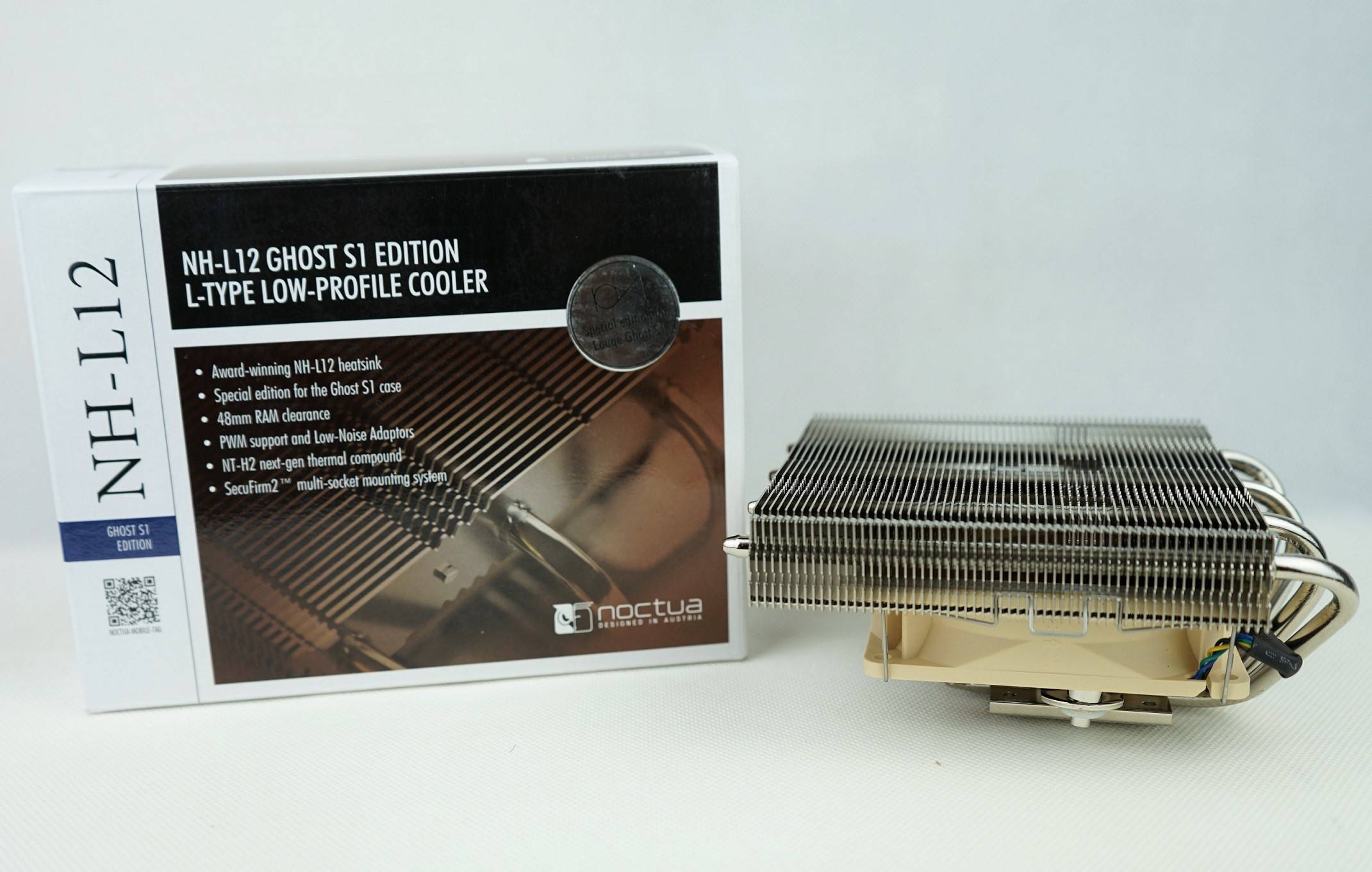 a lo largo vitalidad Padre Unboxing and Review of Noctua NH-L12 Ghost S1 Edition CPU Cooler | UnbxTech